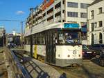Straßenbahn Antwerpen Linie 70 nach Luchtbal in Eilandje MAS, 13.12.2018.