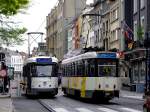 7027 (Lijn7) kreuzt mit 7114 (Lijn4)in der Minderbroedersrui von Antwerpen;110831