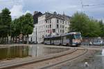 Brüssel (Bruxelles), Porte du Rivage. BN PCC 7900 #7919 auf der Linie 51 nach Stade. Die Aufnahme stammt vom 11.07.2017.