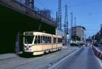 Brssel Museums-Tw 4032 in der Fonsny Laan westlich des Bahnhofs Midi, 18.06.2000.