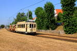 Belgi�n, De Lijn Kust  Triebwagen 9985 mit Anhangwagens 8853+8816 in De Haan aan Zee  1/8/2026