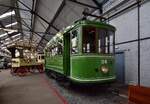 Blick auf den Triebwagen 114 der Tramways Est -Ouest de Li�ge et Extensions. Der Triebwagen wurde 1908 von MAN als Typ 2x ZR gebaut. Der Triebwagen war zu damaliger Zeit bei der Tramways Est -Ouest de Li�ge et Extensions in L�ttich in Dienst. Die Stra�enbahn wurde damals 1961 wie viele Stra�enbahnbetriebe in den 60ern und 70ern stillgelegt.

L�ttich 17.04.2026