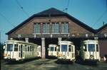 SNCV__Tw (u.a. 9671, 9736, 9984) der Linie 'G' Br�ssel-Grimbergen  vor der Wagenhalle in Grimbergen.__13-08-1974