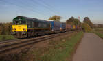 Die Class 66 PB18 von der Rurtalbahn-Cargo kommt aus Richtung Aachen-West und fährt die Gemmenicher-Rampe hoch mit einem langen KLV-Containerzug aus Frankfurt-Höchstadt am Main(D) nach