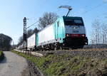 Die Cobra 2818 kommt die Gemmenicher-Rampe herunter nach Aachen-West mit einem langen Containerzug aus Antwerpen-Oorderen(B) nach Gallarate(I).