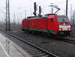 186 338-0  DB-Schenker fährt als Lokzug von Aachen-West nach Belgien bei der Ausfahrt aus Aachen-West und fährt in Richtung Montzen/Belgien.