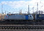 186 254-9 von Railpool kommt aus Richtung Montzen/Belgien mit einem LKW-Zug aus Zeebrugge-Ramskapelle(B) nach Novara(I) und fährt in Aachen-West ein.