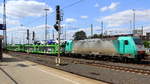 186 123 von Railtraxx fährt miteinem Jaguar-Autozug aus Graz-Vbf(A) nach Zeebrugge(B) bei der Ausfahrt aus Aachen-West und fährt in Richtung Montzen/Belgien.