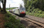 186 258-0 von Lineas/Railpool kommt die Gemmenicher-Rampe herunter nach Aachen-West mit einem Kesselzug aus Antwerpen-Kanaaldok(B) nach Millingen-Solvay(D).