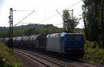 Ein Nachschuss von der 185 515-4 von Railtraxx fährt als Schubhilfe sie schiebt einem schweren gemischten Güterzug aus Linz Voestalpine(A) nach Antwerpen Waaslandhaven(B) bis zum