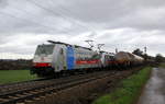 186 493-3 und 186 495-8 beide von DB-Schenker  kommen die Gemmenicher-Rampe hochgefahren aus Richtung Aachen-West mit einem Güterzug aus Basel(CH) nach Antwerpen-Petrol(B) und fahren in Richtung