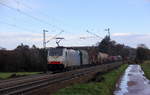186 453-7 von Lineas/Railpool kommt aus Richtung Aachen-West und fährt die Gemmenicher-Rampe hoch mit einem gemischten Güterzug aus Köln-Gremberg(D) nach Antwerpen-Noord(B) und