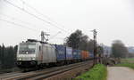 186 387-7 von Akiem/Lineas kommt aus Richtung Aachen-West und fährt die Gemmenicher-Rampe hochgefahren mit einem Containerzug aus Oradea(RO) nach Zeebrugge-Ramskapelle(B) und fährt in