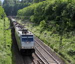 186 294-5 von Railpool/Lineas kommt aus dem Gemmenicher-Tunnel raus mit einem gemischten Güterzug aus Antwerpen-Noord(B) nach Köln-Gremberg(D) und fährt nach Aachen-West und rollt die