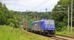 186 269-7 von Rhenus-Logistik kommt aus Richtung Deutschland mit einem GTS-Containerzug aus Piacenza(I) nach Zeebrugge-Ramskapelle(B) und kommt aus Richtung Deutschland und fährt durch