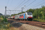 Eine Doppeltraktion von DB Cargo Nederland mit der 186 498 in Front zieht DEN Ölzug 47061 Antwerpen-Noord - Basel SBB durch Bassenge in Richtung Aachen-West. Aufnahme vom 27.08.2019.