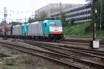 Zwei Cobra 2820 und 2822 kommen mit einem Kohlenzug aus Zandvliet(B) und fahren in Aachen-West ein bei Wolken.
11.9.2011