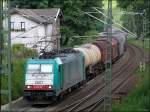 Unterwegs auf der Montzenroute nach Belgien ist diese E-186 (Cobra) mit schwerer Gterfracht am Haken. Aufgenommen bei Reinhartzkehl /Aachen, am Gemmenicher Tunnel im Juli 2012.