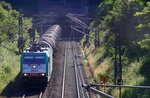 Die Cobra 2834  kommt aus dem Gemmenicher-Tunnel raus mit einem Ölzug aus Antwerpen-Petrol(B) nach Heilbronn(D)  und fährt nach Aachen-West und rollt die Gemmenicher-Rampe herunter nach