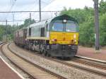 Eine Class 66 von RurTalBahn zieht einen Gterzug durch den Bhf Tongeren. Juni 2012.