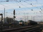 Die Cobra 2837 rangiert in Aachen-West im Hintergrund steht die Class 66 DE6302 von DLC Railways fhrt spter mit einem Silozug nach Montzen/Belgien.