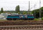 186 293-7 von Lineas rangiert in Aachen-West.