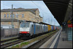 Zwei Maschinen der belgischen LINEAS, 186 508 & eine weitere 186, befördern am 20.04.2024 einen Klv-Zug durch Bamberg in Richtung Nürnberg.