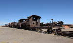 Auf dem Eisenbahnfriedhof Uyuni ist den Touristen ziemlich alles erlaubt.
