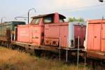 Im Depot Doboj war am 23.5.2011 neben weiteren ex DB Lokomotiven auch  die rote 212019 abgestellt.