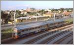 Zwei Budd Stainless Steel Pullman Dieseltriebwagen der Meterspurstrecke von Curitiba nach Paranagua. (Archiv 02/1979)