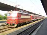 E-Lok 45 183 der BDZ mit einem Schnellzug von Sofia nach Lom, Sofia Hbf.