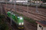 2025.02.08, FXN3B 6026 of CR GuangZhou (Depot unidentified) shunting at Carriage Depot near UP line toward GuangZhou with some carriages waiting to departure at sidings near DOWN line toward ShenZhen