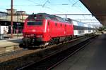 DSB 1533 schiebt ein Regionalzug nach Österport aus Roskilde aus am 17 September 2020.