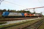 CFL 185 523-5 , MX 1023 , MX 1009 und MX 1006 bei Rangierarbeiten am 19.10.2008 in Padborg.