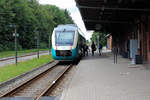 Arriva: Der LINT 41 AR 1025 hält am 8. Juli 2020 im Bahnhof Ribe.