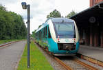 Arriva: Im Bahnhof Ribe hält am Vormittag des 8. Juli 2020 der LINT 41 AR 1025, der nach Tønder / Tondern fährt.