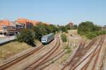 2 Lint41 der Privatbahngesellschaft Arriva Tog A/S haben gerade den Bahnhof von Esbjerg in Richtung Skjern verlassen.