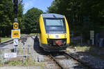 Dieseltriebzug Lint 41 bei der Ausfahrt aus dem Bahnhof Kagerup in Richtung Gilleleje.
Aufnahme: 24. Juni 2023.