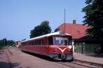 HHGB, Helsingør-Hornbæk-Gilleleje-Banen: Ein Zug bestehend aus einem Triebwagen (Ym) und einem Steuerwagen (Ys) hält am 5.