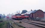 HHJ, Hads Ning Herreders Jernbane (Odderbanen) am 13. September 1974: Zwei Triebzüge (Ym + Ys) treffen sich in Tranbjerg, einem Städtchen zwischen Aarhus und Odder. - Das dänische Wort 'Herred' kann man annähernd mit 'Amtsbezirk' übersetzen.