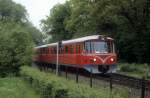 LNJ (Lyngby-Nærum-Jernbane, auch Nærumbanen genannt) Triebzug (Ym 18 + Ys) bei der Abfahrt in Richtung Jægersborg (Lyngby).