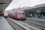 DSB S-Bahn Kopenhagen: Im Bahnhof Valby treffen sich am 9. September 2006 die Linien H (in Richtung Frederikssund) und C (in Richtung Klampenborg). - Scan eines Farbnegativs. Film: Kodak FB 200-6. Kamera: Leica C2.