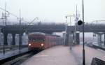 Kbenhavn / Kopenhagen DSB S-Bahn: Ein Zug der Linie B erreicht im Februar 1979 Kbenhavn H, den Kopenhagener Hauptbahnhof.