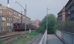 DSB S-Bahn Kopenhagen: Ein Zug der Linie Fx fhrt im Mai 1978 auf der Strecke zwischen Frederiksberg und Vanlse. - Am 13. Dezember 1986 wurde an dieser Stelle eine neue S-Bahnstation  Lindevang  - ohne die blichen Einrichtungen wie Fahrkartenausgabe und Toiletten - geffnet. - Seit der Inbetriebnahme der Metro fahren die beiden Metrolinien auf der Stecke und haben hier eine Haltestelle mit demselben Namen.