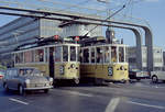 København / Kopenhagen Københavns Sporveje SL 8 (Tw 430 / Tw 190) Knippelbro am 18. August 1968. - Die Brücke Knippelsbro verbindet Slotsholmen, einen Teil der inneren Stadt, mit dem Stadtviertel Christianhavn. Dieser Stadtteil feierte 1968 sein 350jähriges Bestehen, und ein Teil der Festlichkeiten war die zeitweilige Wiedereröffnung (am 17. und 18. August) der 1965 aufgelassenen Linie 8. - Scan von einem Farbnegativ. Film: Kodak Kodacolor X.