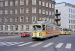 København / Kopenhagen Københavns Sporveje (KS) SL 6 (DÜWAG-GT6 808) København K, Stadtzentrum, Slotsholmen, Holmens Bro / Christiansborg Slotsplads am 3. April (Gründonnerstag) 1969. - Scan eines Farbnegativs. Film: Kodak Kodacolor X.