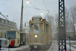 København / Kopenhagen Københavns Sporveje SL 5: Der Solo-Tw 532 hält als erster Morgenzug am Sonntag dem 20. April 1969 in der Endstation Husum. Ein solcher Zug machte zu der Zeit an Sonntag- und Feiertagen einen einzigen Kurs: Straßenbahnbetriebsbahnhof Nørrebro - Husum - Straßenbahnbetriebsbahnhof Nørrebro. Alle übrigen Kurse der SL 5 wurden an diesen Tagen von DÜWAG/Kiepe-GT6 durchgeführt. - Scan eines Farbnegativs. Film: Kodak Kodacolor X.