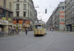 København / Kopenhagen Københavns Sporveje SL 6 (DÜWAG/Kiepe-GT6 893) København V, Vesterbro, Vesterbrogade / Oehlenschlägersgade / Frederiksberg Allé am 26. April 1969. - Der dänische Dichter Adam Oehlenschläger (1779 - 1850), der in der nach ihm benannten Straße geboren wurde, ist einer der wichtigsten Vertreter der dänischen Romantik, die von den deutschen Dichtern / Schriftstellern des Sturm und Drang, der Klassik und der Romantik ihre Inspiration nahm. - Scan eines Farbnegativs. Film: Kodak Kodacolor X.