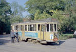 København / Kopenhagen Københavns Sporveje SL 7 (Tw 617 + Bw 15**) Brønshøj, Brønshøj Torv am 10. Juni 1969. - Das Personal des Zuges bestand aus dem Wagenführer, dem Triebwagenschaffner und dem Beiwagenschaffner. - Scan eines Farbnegativs. Film: Kodak Kodacolor X.