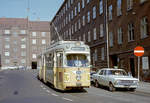 København / Kopenhagen Københavns Sporveje SL 16 (DÜWAG/Kiepe-GT6 872) Valby, Sibbernsvej / Toftegårds Plads am 12. Juni 1969. - Scan eines Farbnegativs. Film: Kodak Kodacolor X.